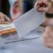 Δημοσκόπηση Marc: Ακρίβεια και νέα κόμματα αλλάζουν τις ισορροπίες – Μάχη για τη δεύτερη θέση θα δώσουν Τσίπρας και Καρυστιανού