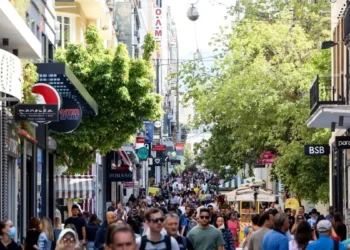 Λιανεμπόριο: Αύξηση 3% στον όγκο των πωλήσεων για τον Μάρτιο, ανακοίνωσε η ΕΛΣΤΑΤ