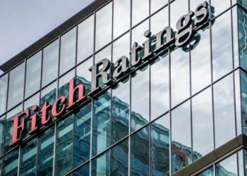 Αμετάβλητη κράτησε ο οίκος Fitch την αξιολόγηση για την Ελλάδα σε «ΒΒΒ» με σταθερές προοπτικές