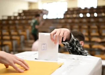 Φοιτητές εκλογές: Άνοιξαν οι κάλπες στα πανεπιστήμια με φόντο τα αιματηρά επεισόδια σε ΑΠΘ και Πανεπιστήμιο Δυτικής Αττικής