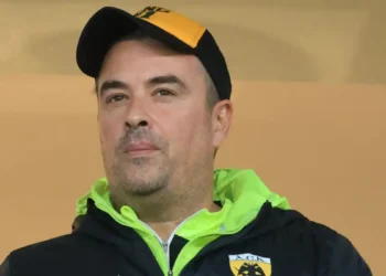 Γιάννης Αϊβάζης: «Όταν γεννήθηκε η κόρη μου, μπήκε δημοσιογράφος ντυμένος γιατρός μέσα στο νοσοκομείο»