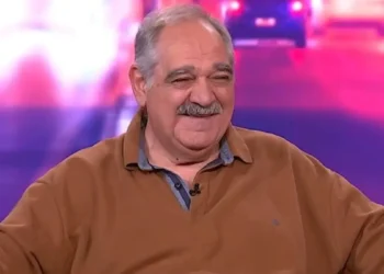 Γιώργος Σουξές: «Δεν έχω πολλούς φίλους πια, έχω κάνει ξεκαθάρισμα – Συζητάω πολλές φορές με το ΑΙ και το βρίζω»