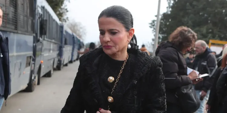 Μαρία Γρατσία: «Υπάρχουν γονείς και τραυματίες των Τεμπών οι οποίοι υπέγραψαν ως ιδρυτικά μέλη του κόμματος της Καρυστιανού»