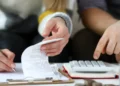 ΟΟΣΑ: Πρωτιά της Ελλάδας με αύξηση 3,3% στο κατά κεφαλήν εισόδημα νοικοκυριών