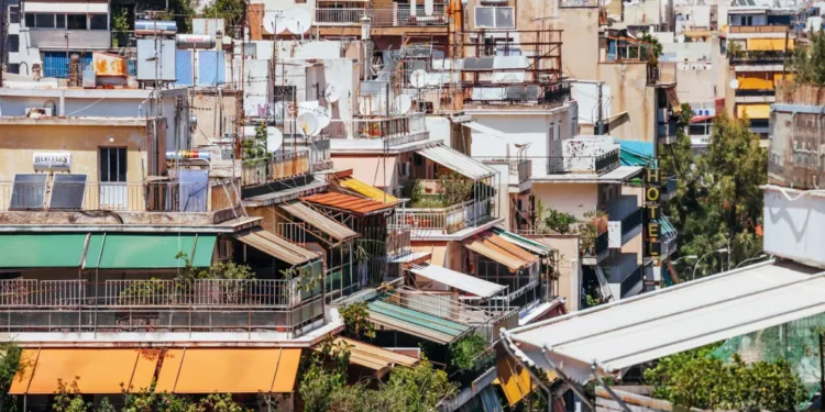 Τι αποτέλεσμα έφερε το «πάγωμα» των νέων Αριθμών Μητρώου Ακινήτων για βραχυχρόνιες μισθώσεις