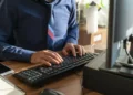 Επιπλέον φορολογικά κίνητρα για την επιστροφή Ελλήνων του εξωτερικού στην αγορά εργασίας