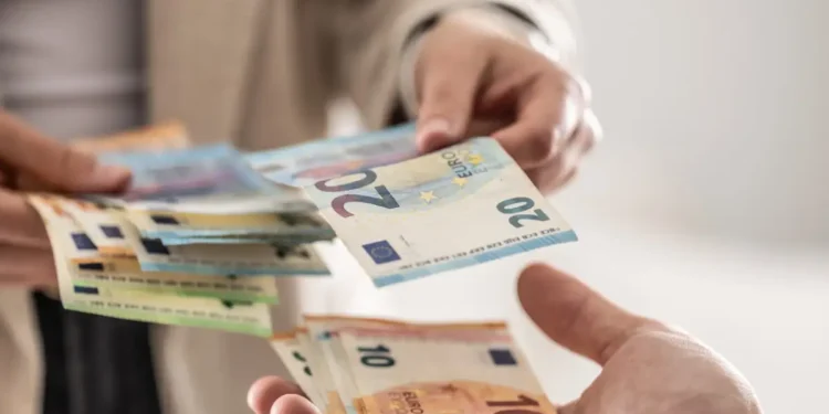Συντάξεις Ιουνίου: Πότε ξεκινούν οι πληρωμές – Όλες οι ημερομηνίες