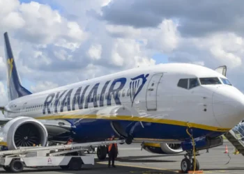 Ryanair: Η εταιρεία που έκανε τις «low-cost» πτήσεις παγκόσμια τάση