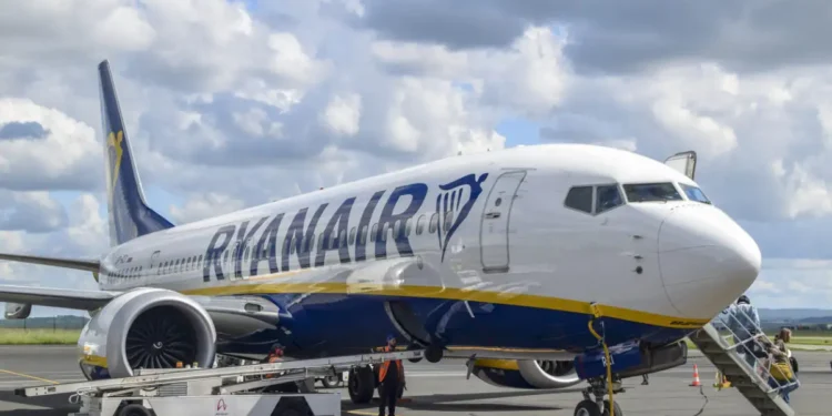 Ryanair: Η εταιρεία που έκανε τις «low-cost» πτήσεις παγκόσμια τάση