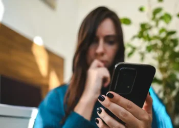 Απάτες με κάρτες, POS και ΑΤΜ: Μείωση στον αριθμό των περιστατικών δείχνουν στοιχεία της ΤτΕ – Ποια είναι η ζημιά σε αξία