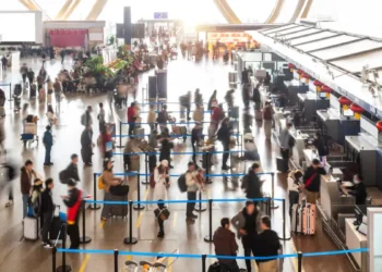 Fraport Greece: Άνοδος 3,2% στην επιβατική κίνηση τον Απρίλιο παρά τις πιέσεις από τη Μέση Ανατολή