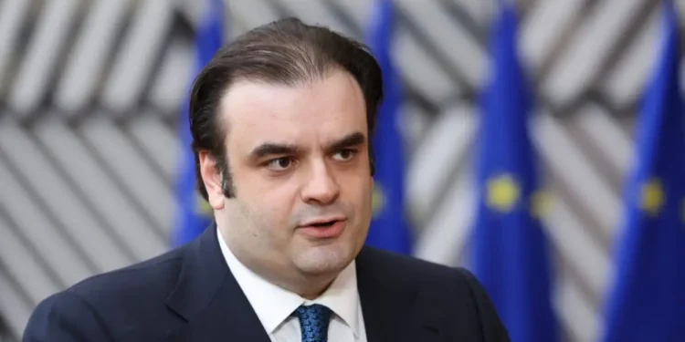 Πιερρακάκης: Τα Στενά του Ορμούζ, η Ουκρανία και τα δημοσιονομικά όρια στο τραπέζι του G7 στο Παρίσι
