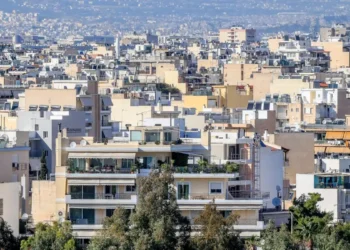 Νέο «Ανακαινίζω» με μεγαλύτερη περίμετρο – Περισσότεροι δικαιούχοι και επιδοτήσεις έως 36.000 ευρώ ανά κατοικία