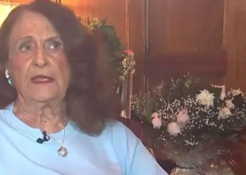 Μαρία Νεγρεπόντη Δελιβάνη: Το κόμμα Καρυστιανού θα προσφέρει πράγματα που λείπουν, στόχος οι αυξήσεις μισθών και η μείωση των έμμεσων φόρων