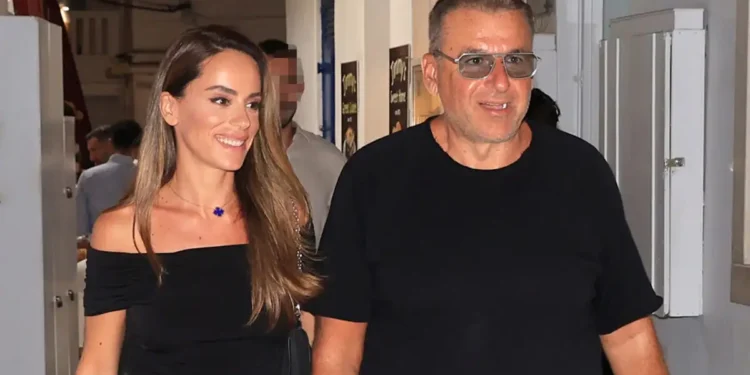 Μαρία Αντωνά: Με τον Γιώργο Λιάγκα έχω στο μυαλό μου το «για πάντα», θα μπορούσα να ζήσω στην Τήνο