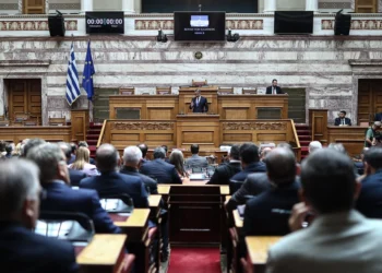 ΝΔ: Κινήσεις αποδραματοποίησης ενόψει Κοινοβουλευτικής Ομάδας- Χωρίς Καραμανλή το Συνέδριο