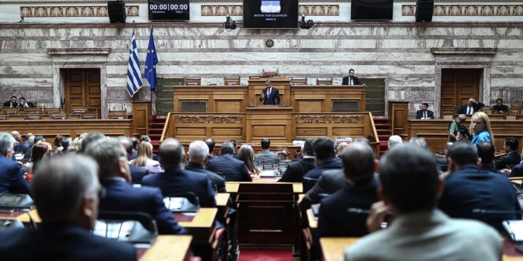 ΝΔ: Κινήσεις αποδραματοποίησης ενόψει Κοινοβουλευτικής Ομάδας- Χωρίς Καραμανλή το Συνέδριο