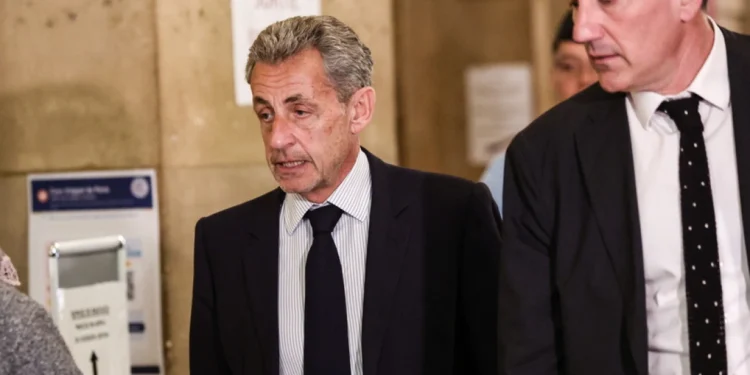 Επτά χρόνια φυλάκιση και πρόστιμο €300.000 πρότεινε στο Εφετείο η Εισαγγελία για τον Σαρκοζί