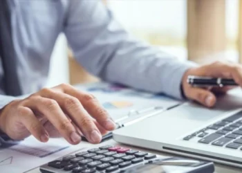 ΑΑΔΕ: Αύξηση 3,99% τον Μάρτιο στους οφειλέτες με ληξιπρόθεσμα χρέη προς το Δημόσιο