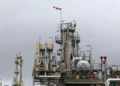 Πετρέλαιο: Επιταχύνεται η πτώση, με το Brent να επιστρέφει ολοταχώς στα 100 δολάρια μετά τις ελπίδες για συμφωνία ΗΠΑ με Ιράν