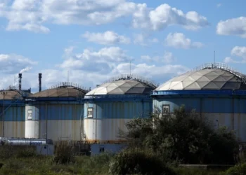 ΙΕΑ: Καταρρέει η παγκόσμια ζήτηση για πετρέλαιο λόγω Ορμούζ – Ιστορικό σοκ προσφοράς, αδειάζουν τα αποθέματα