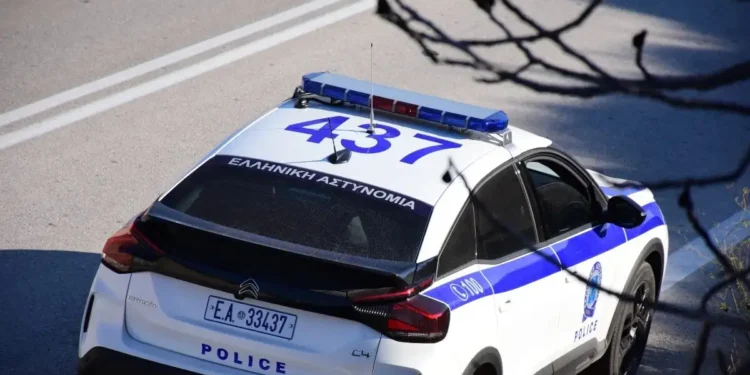 Λιόσια: Δύο αστυνομικοί τραυματίστηκαν από επίθεση 80 Ρομά, μετά από καταδίωξη – Τρεις συλλήψεις