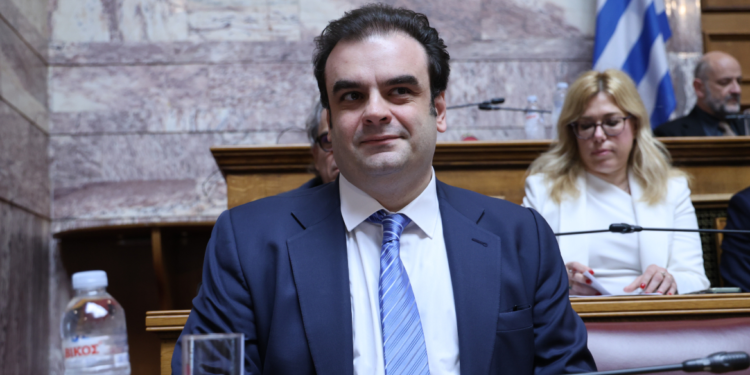 Πιερρακάκης: Δεν θα περάσουμε το χρέος στα παιδιά μας, εφαρμόζουμε ώριμη και συνεπή πολιτική