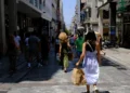 Πότε ξεκινούν οι θερινές εκπτώσεις, οι προσδοκίες για αύξηση της κίνησης στην αγορά