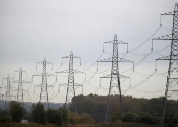 Σχέδιο δράσης από ΔΕΔΔΗΕ για να εξασφαλιστεί η επάρκεια ηλεκτρισμού στα νησιά το καλοκαίρι