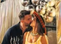 Ρία Ελληνίδου – Δημήτρης Αλεξάνδρου: Το φιλί στο στόμα και οι εικόνες από το κοινό πάρτι για τα γενέθλιά τους