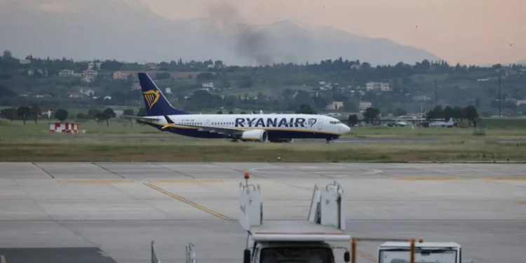 Η Ryanair κλιμακώνει την «κόντρα» με την Fraport Greece: Η αύξηση 66% στα τέλη μας οδήγησε στο κλείσιμο βάσης στη Θεσσαλονίκη