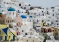 14 ερωταπαντήσεις για το νέο χωροταξικό για τον τουρισμό: Τι αλλάζει στις κορεσμένες περιοχές σε νησιά και ηπειρωτική χώρα