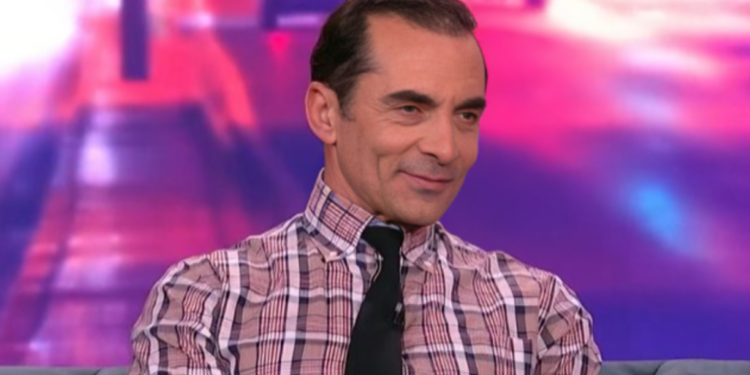 Αλέκος Συσσοβίτης: Πάντα έχω σύντροφο, επειδή δεν παντρεύεσαι δεν σημαίνει ότι θα δυστυχήσεις
