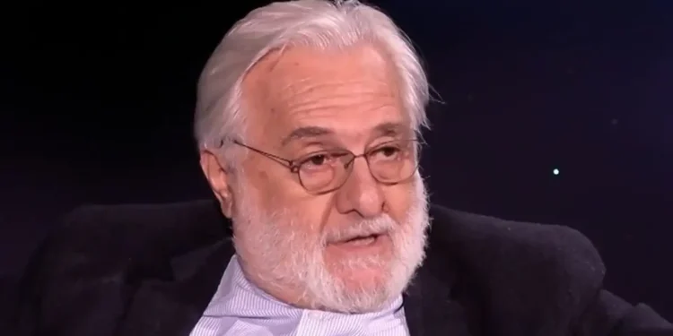 Γιάννης Σμαραγδής: Ο Θεόδωρος Κολοκοτρώνης ήταν κλέφτης, μισθοφόρος και με τα σημερινά δεδομένα μπράβος