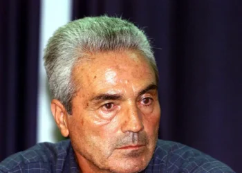 Πέθανε ο σπουδαίος αθλητικογράφος Σταύρος Τσώχος, που είχε φορέσει τη φανέλα του Ολυμπιακού ως ποδοσφαιριστής