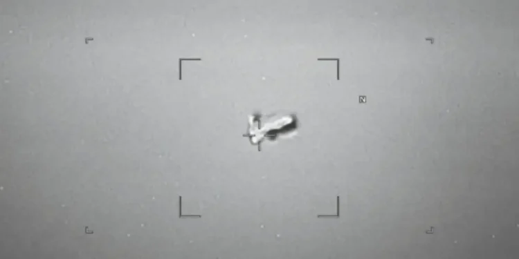 Τρεις εμφανίσεις UFO στην Ελλάδα περιλαμβάνονται στα αρχεία του Πενταγώνου – Όσα είδαν οι Αμερικανοί πιλότοι