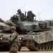 Ο Τραμπ απειλεί να μειώσει ακόμη περισσότερο τους Αμερικανούς στρατιώτες από τη Γερμανία προκαλώντας οικονομική πληγή στο Βερολίνο