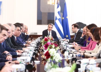 Υπουργικό «καθημερινότητας»: Το νομοσχέδιο για την ισότητα αμοιβής ανδρών – γυναικών και ο απολογισμός για το Ταμείο Ανάκαμψης