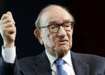 Άλαν Γκρίνσπαν: Ο «μαέστρος» της αμερικανικής οικονομίας για δύο δεκαετίες, μια εμβληματική μορφή της Fed