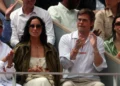 Ο Μπραντ Πιτ παρακολούθησε τον τελικό του Roland Garros γυναικών παρέα με τη σύντροφό του, Ινές ντε Ραμόν, δείτε βίντεο και φωτογραφίες