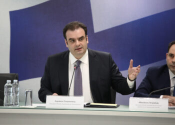 Πιερρακάκης: Μετατρέπουμε τον εξωδικαστικό σε εργαλείο προστασίας πρώτης κατοικίας