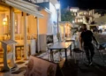 Δεν βρίσκουν εργαζόμενους για σεζόν – Περισσότερες από 80.000 κενές θέσεις εργασίας