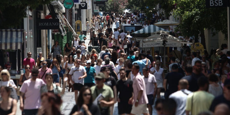 Από «μαύρο πρόβατο» σε πρότυπο σταθερότητας – Τέλος της 16ετούς επιτήρησης της ελληνικής οικονομίας