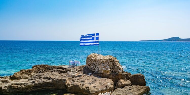 Τουρισμός για Όλους 2026: Πότε ανοίγουν οι αιτήσεις – Ποιοι θα λάβουν έως 600 ευρώ