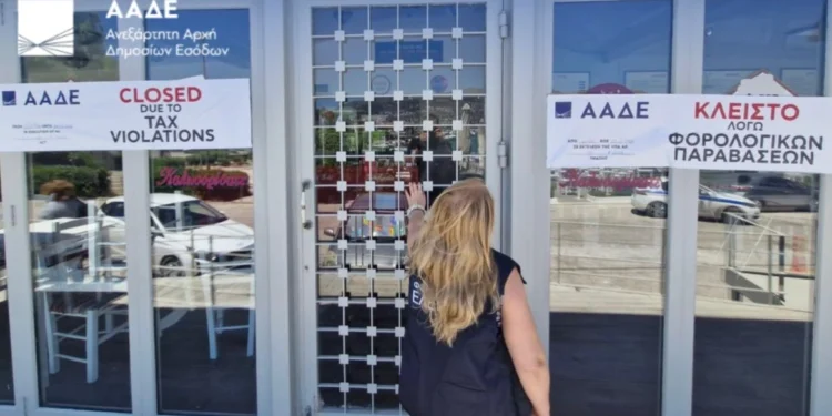 Η ΑΑΔΕ έπιασε για φοροδιαφυγή 1 στις 2 επιχειρήσεις που έλεγξε σε τρεις ημέρες στην ανατολική Αττική, δύο 48ωρα λουκέτα στο Πόρτο Ράφτη