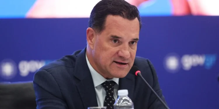 «Ευχαριστούμε για τη δημόσια αναγνώριση» είπε ο Άδωνις για την ατάκα Τσίπρα «από το 2019 η οικονομία υπεραποδίδει»