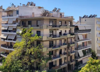 Κόκκινα δάνεια: Αγώνας δρόμου για το νέο δοσολόγιο και τους συμψηφισμούς