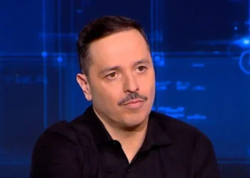 Αλέξανδρος Τσουβέλας για τη σύντροφό του: «Πιστεύω ότι δεν έχουμε παντρευτεί για να μη χωρίσουμε»