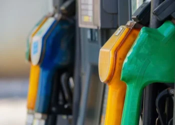 Βενζίνη: Αυτές είναι οι νέες προβλέψεις για την τιμή της έως την Πέμπτη – Το ακραίο σενάριο