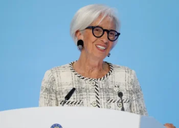Η ΕΚΤ αύξησε τα επιτόκια στο 2,25%, κατά 25 μονάδες βάσης – Αναθεωρεί προβλέψεις για πληθωρισμό και ανάπτυξη
